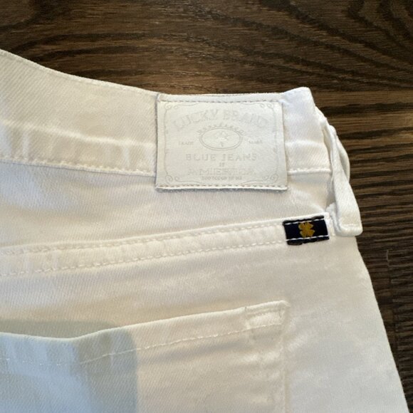 New Lucky Brand Sofia Capri Jean Sz 10/30 White Curvy Lucky You zip denim - Picture 6 of 12
